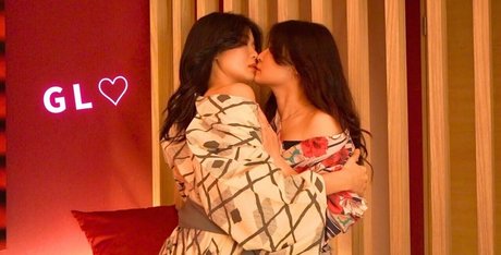 Ponya Vlog onlyfans leaks