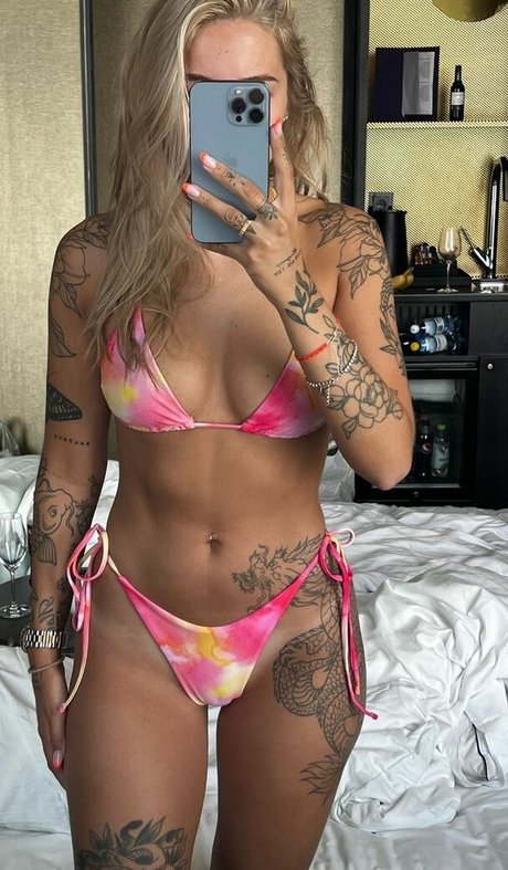 Nicci Hernestig onlyfans leak xxx