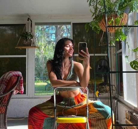 Tiianamarieeee onlyfans tits