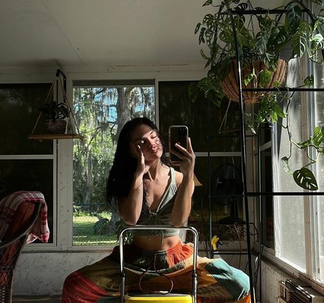 Tiianamarieeee nude onlyfans pics