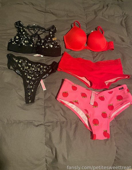 petitesweettreat onlyfans fuck