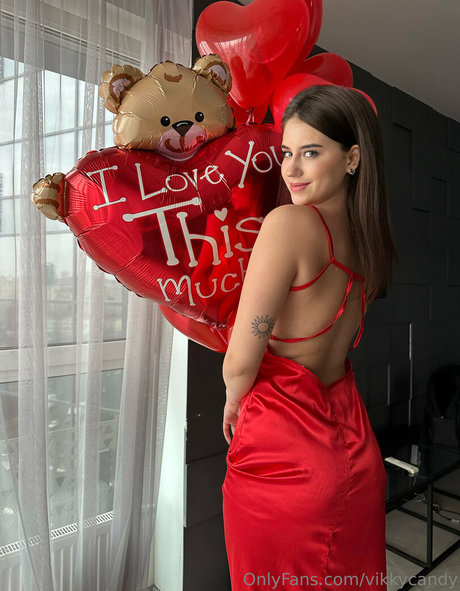 Candy Vikky leaked onlyfans.
