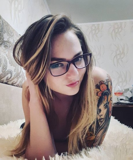 Masha Hitraya only fans naked