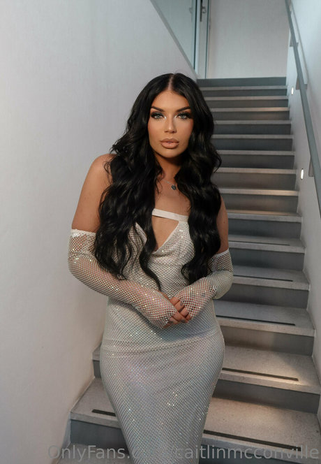Caitlin McConville onlyfans strip