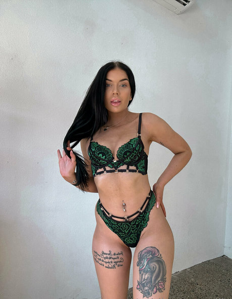 Caitlin McConville onlyfans leaks porn