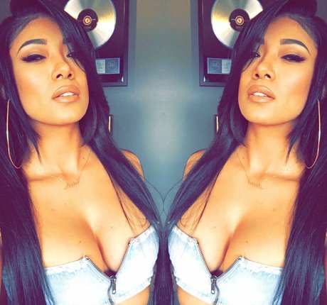 MilaJ onlyfans leaks porn