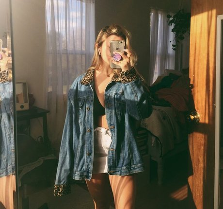 Sara Brooks onlyfans nude