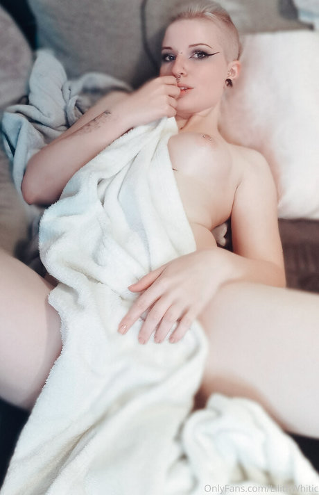 Miss Snow onlyfans leaks porn