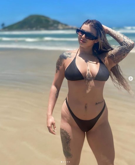Luana Acunha onlyfans nudes leaks