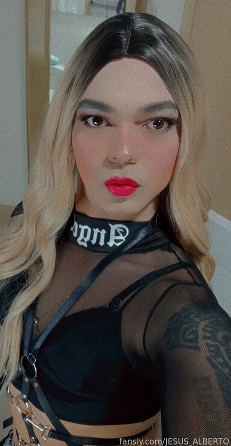 JESUS ALBERTO boobs onlyfans