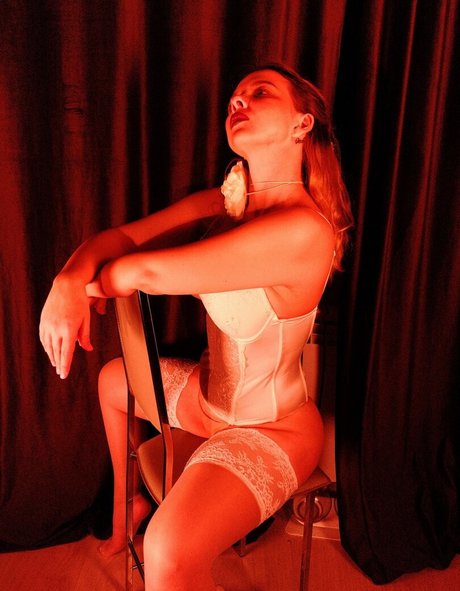 MonroCocos onlyfans public photos