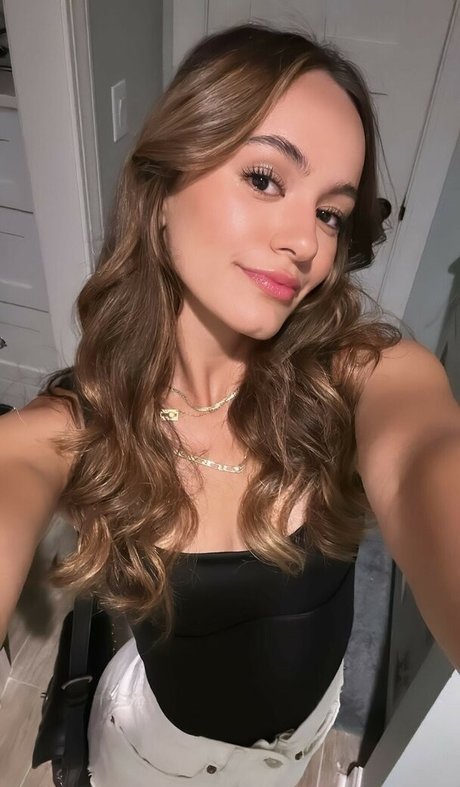 Andrea Guti rrez leaked nude onlyfans