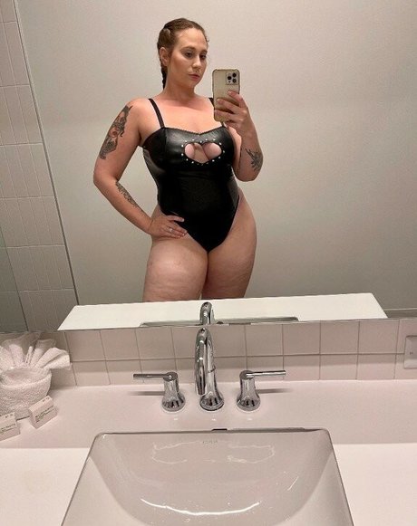 Felonious Jane onlyfans model