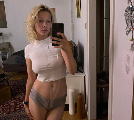 Pinjakasteh nude onlyfans leak