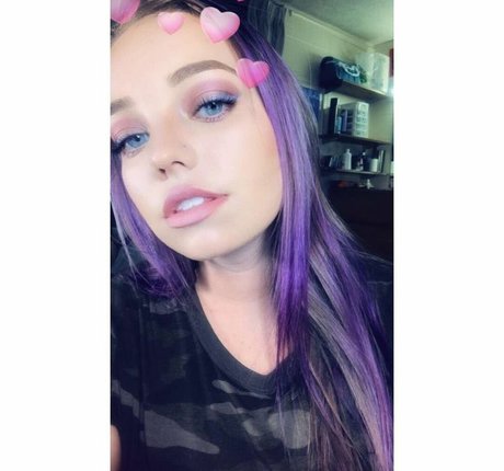 honeyiced onlyfans star