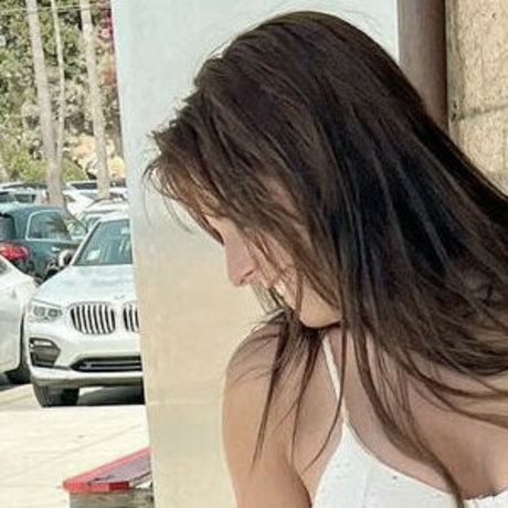 Belle Warren onlyfans naked