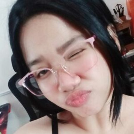 Buri Cath onlyfans leakes