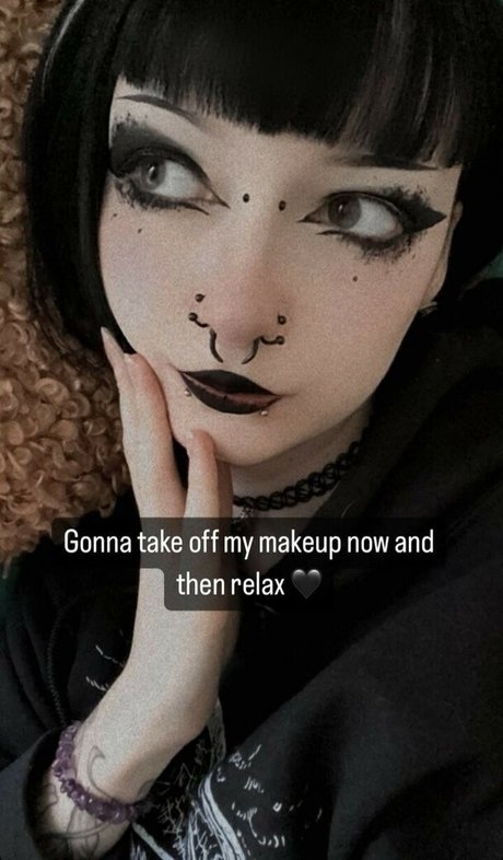 CreepyCassy leaked porn onlyfans