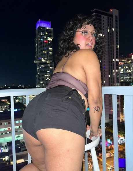 butterflybassbaby is on onlyfans