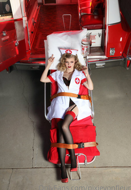 pixievonfleur onlyfans leaks naked