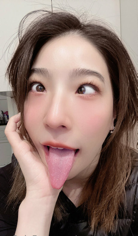 mayumanson onlyfans leak new