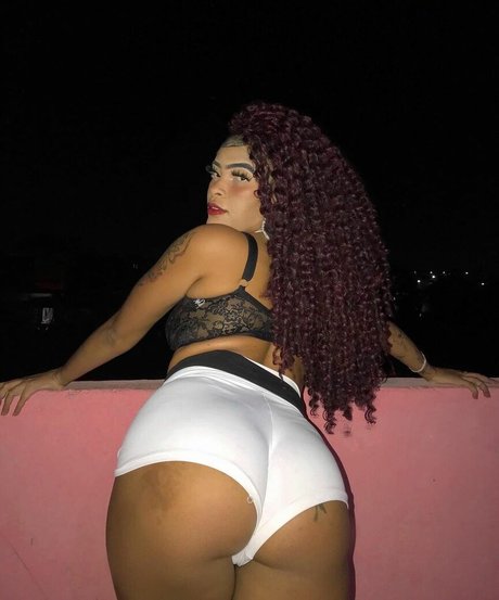 Duny Evelly onlyfans images