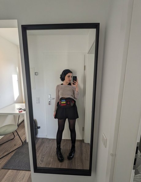 zoeunholy only fans leaks