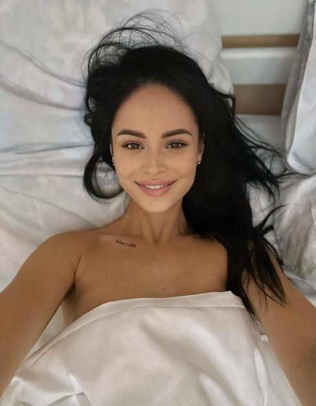 johanna slt onlyfans model photos