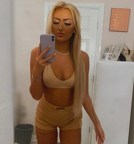 Lily Mcalpine leaked onlyfans sex