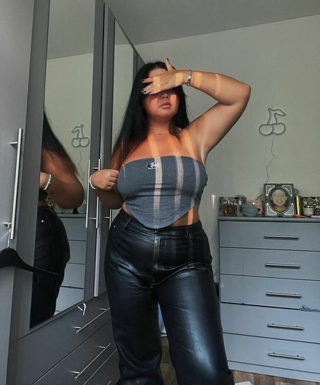 caravernon leaked onlyfans.