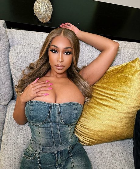 viandradunn onlyfans model photo