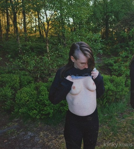 kinkykiwisx nude onlyfans