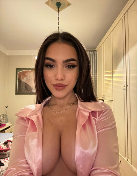 giuliaaloii leaked nude onlyfans