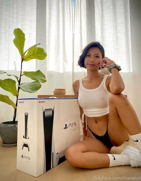 chaneluzi nude onlyfans porn