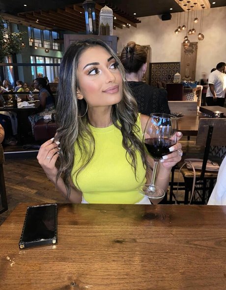 Zia Natasha Lehman onlyfans fuck