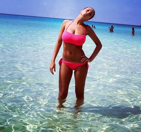 Cleo Bracchi onlyfans boobs