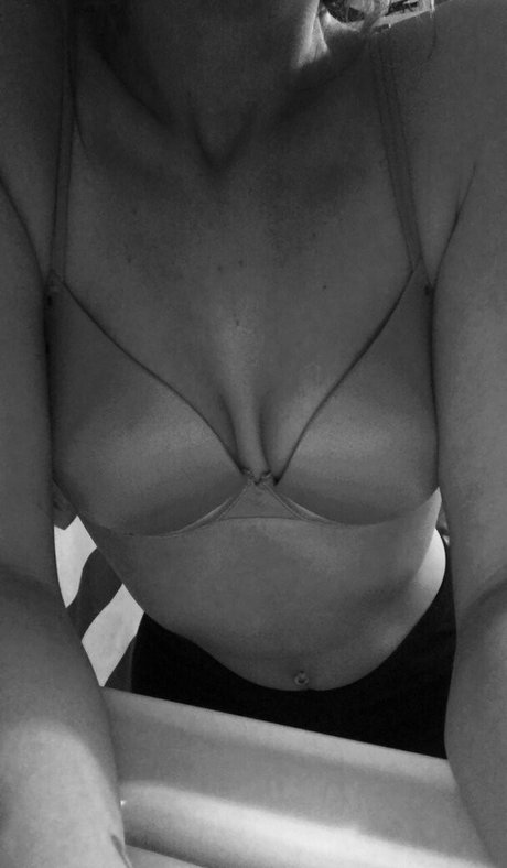 thereallindseyluna only fans leak nude