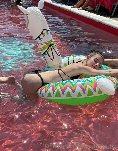 sunnyjully onlyfans model photos