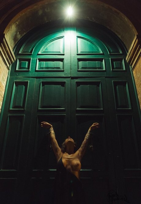 Sara Noli onlyfans public photos