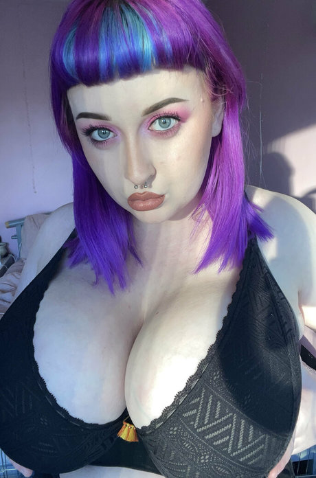 chloe nsfw onlyfans desnuda