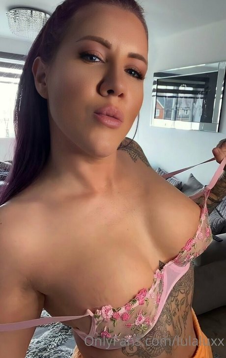 lulaluxx onlyfans model