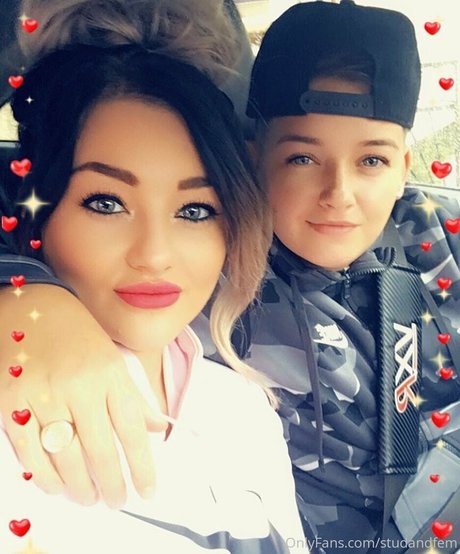 reallesbiansx nudes leaked onlyfans