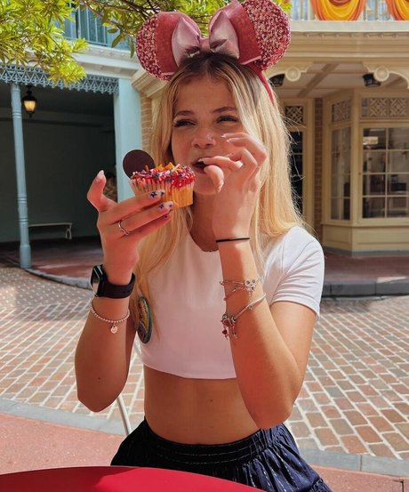 Lananegrini onlyfans star