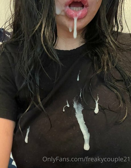 freakycouple21 onlyfans pictures