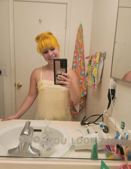 Lilly Lit onlyfans free