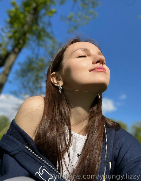 youngy lizzy only fans pic