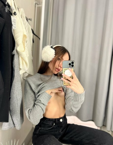 youngy lizzy naked onlyfans leak