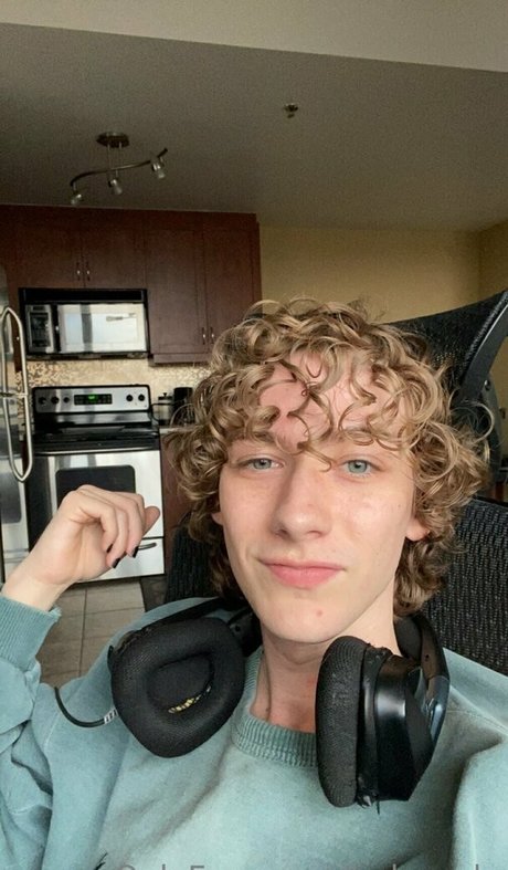 baby cale onlyfans leaks.