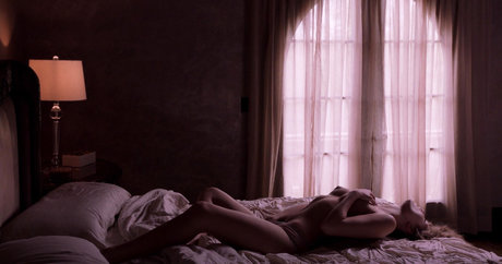 Lili Simmons onlyfans posts