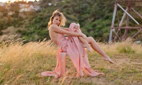 Lili Simmons new leaked onlyfans